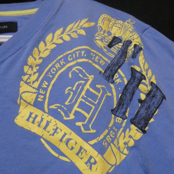 TOMMY HILFIGER | Custom Fit | medium | Light Blue Graphic Tee | 100% Cotton - Picture 5 of 13